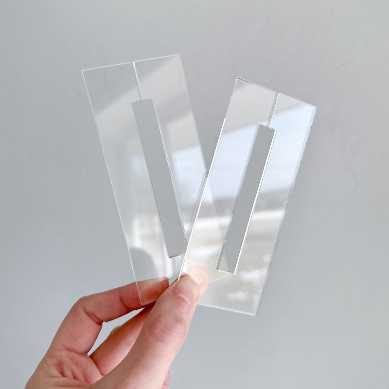 Clear Acrylic Stone Sign Stands