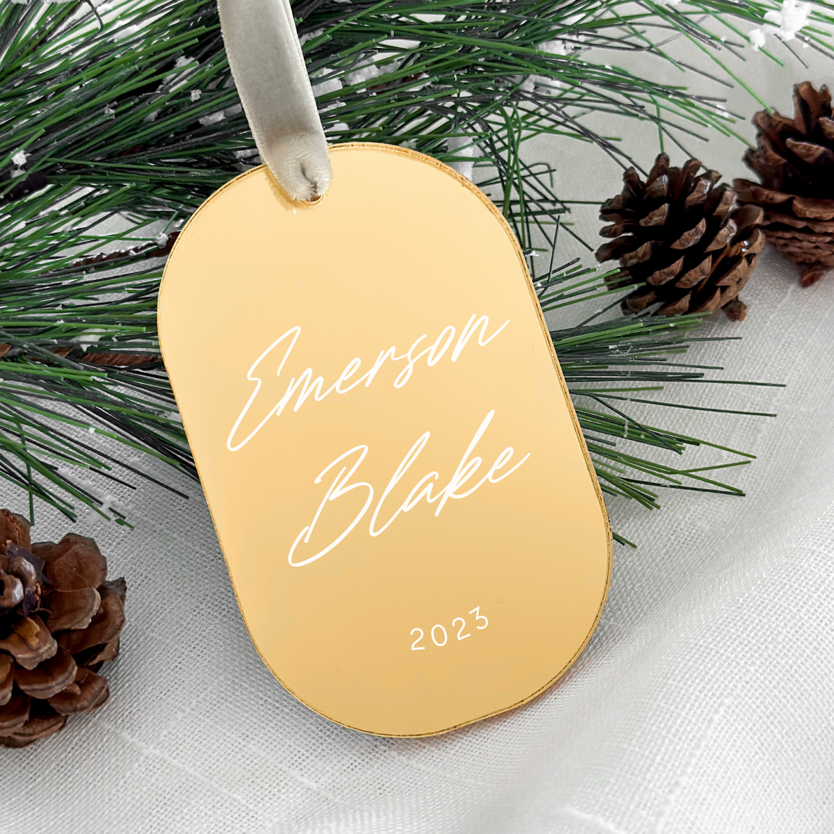 Holiday Ornament Oval